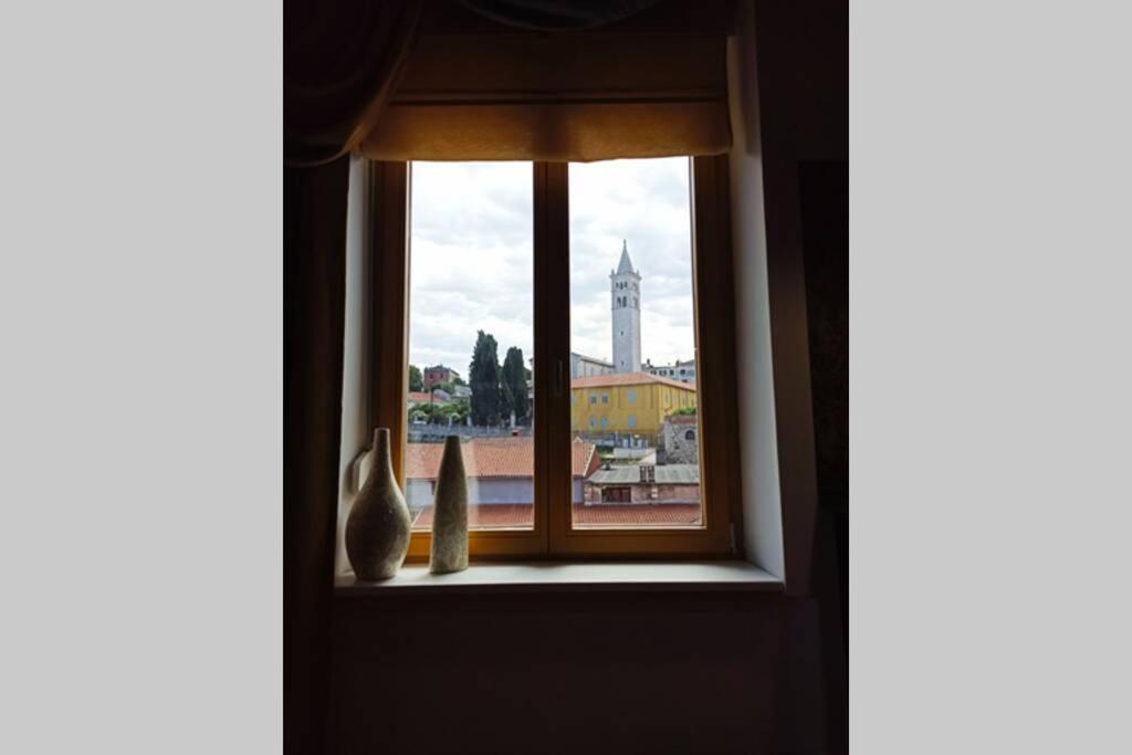 Artistic Luxury Flat With Colosseum View Apartment