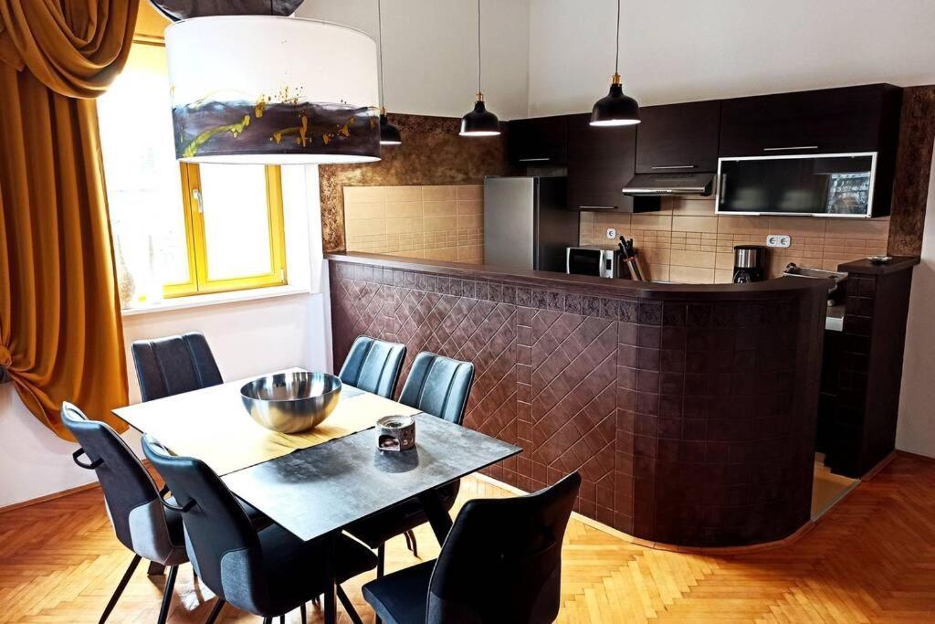 Apartament Artistic Luxury Flat With Colosseum View *